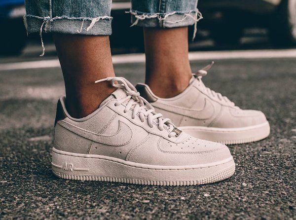 nike chaussure air force one femme